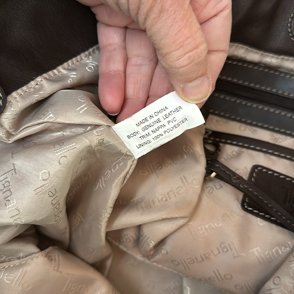 Tignanello genuine soft leather brown tote. Magnetic snap closure - Picture 9 of 13